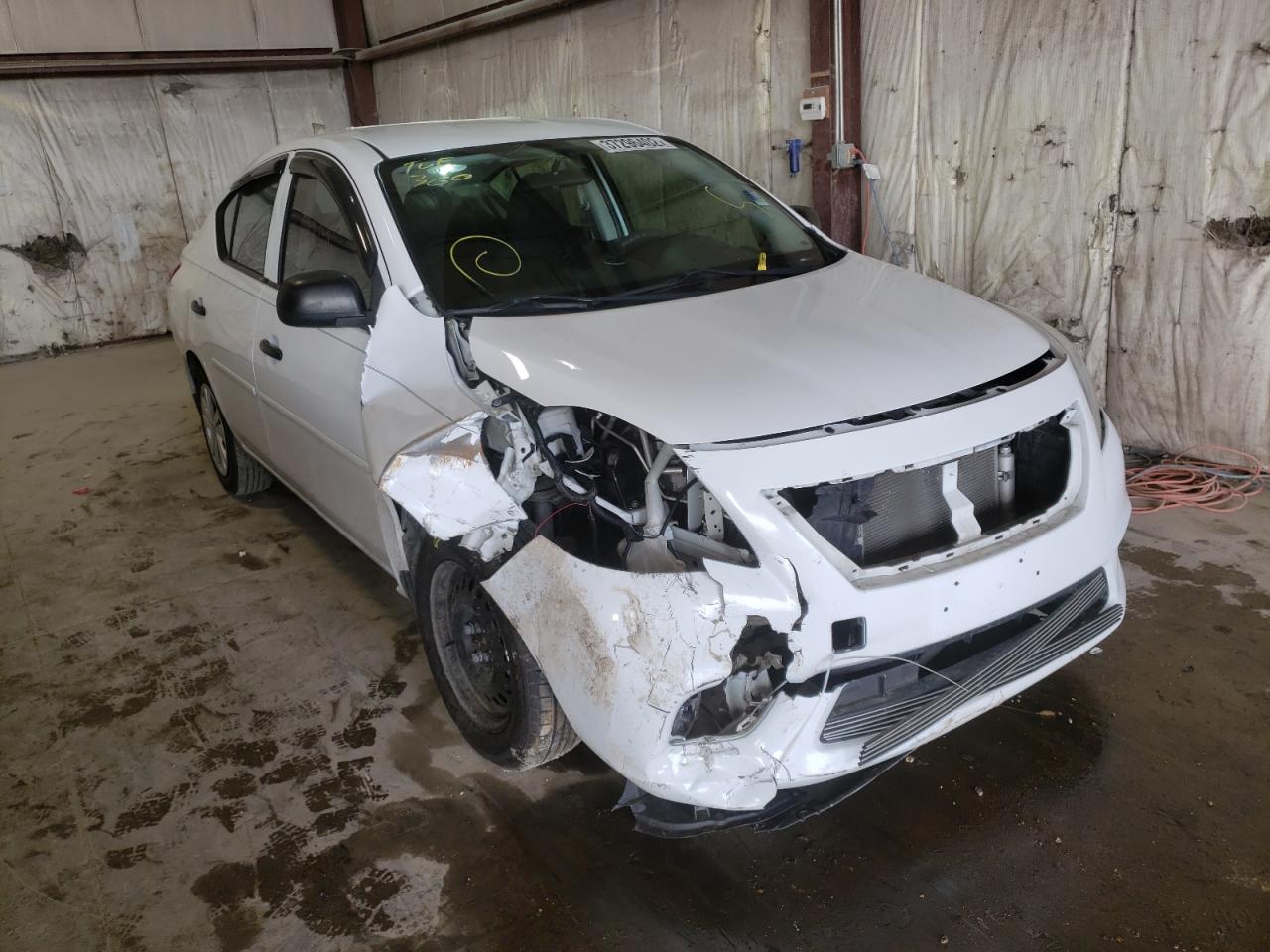 NISSAN VERSA S 2014 with VIN 3N1CN7AP9EL814521 - Photo from auction