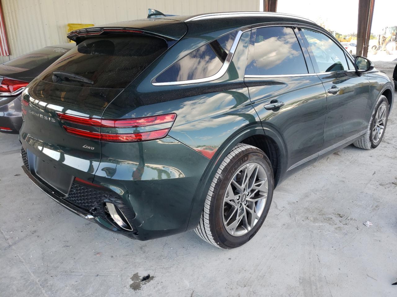 Photo 4 from auction – 2022 GENESIS GV70 BASE with VIN KMUMADTB0NU023696