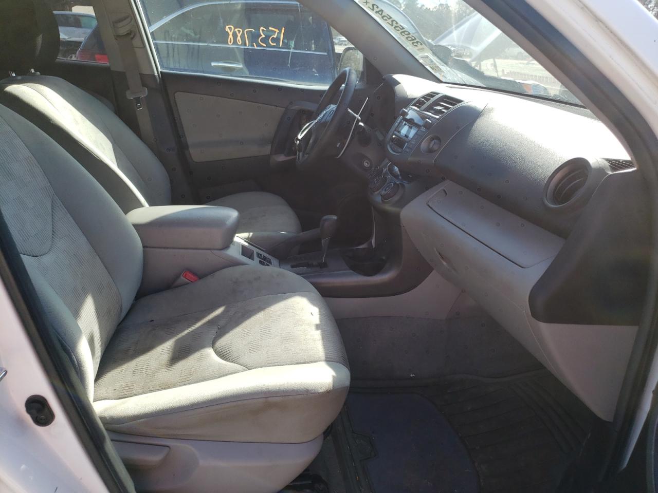 Photo 5 from auction – 2011 TOYOTA RAV4 with VIN 2T3ZF4DV0BW063584