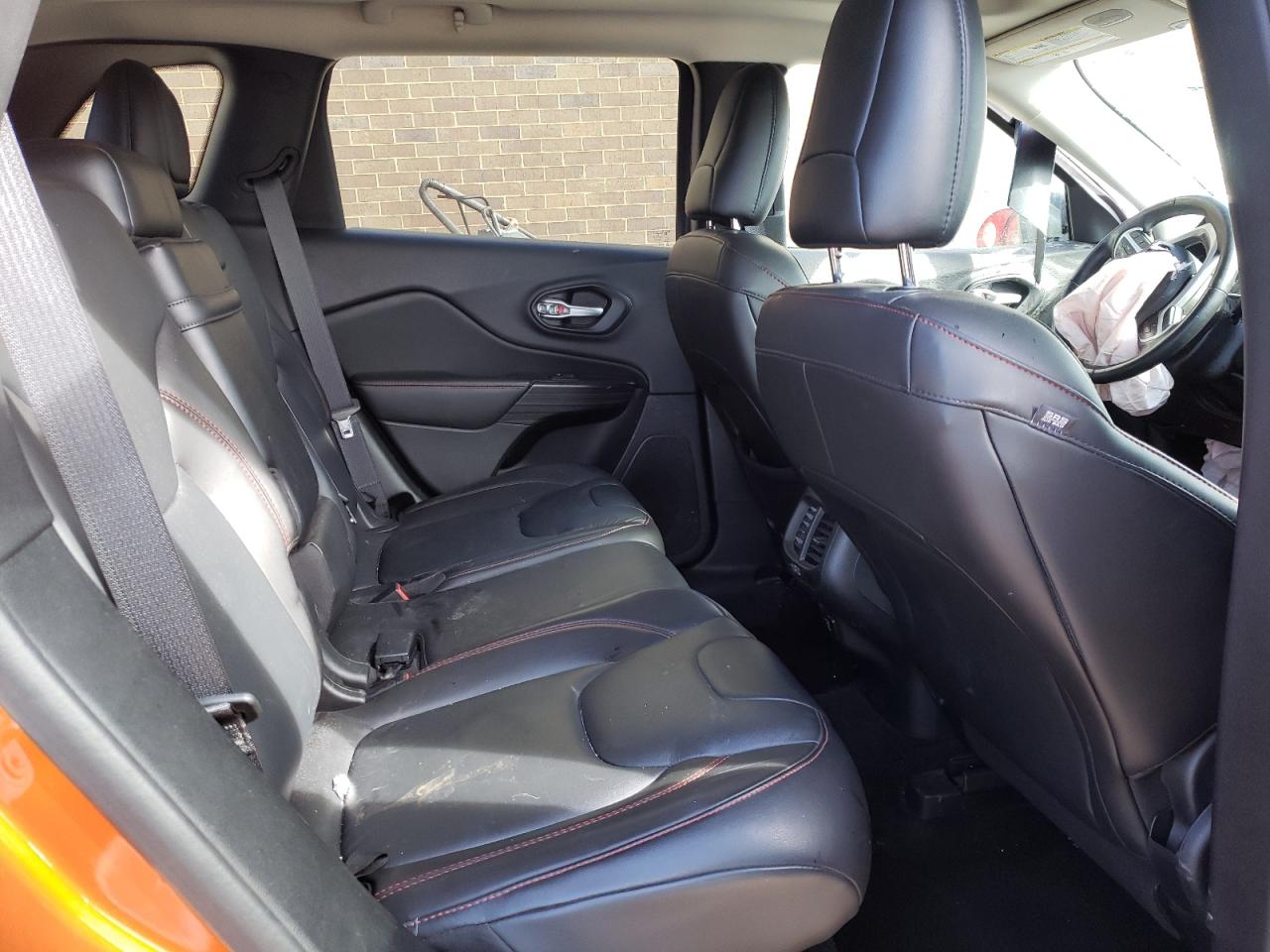 Photo 6 from auction – 2015 JEEP CHEROKEE T with VIN 1C4PJMBS6FW709698