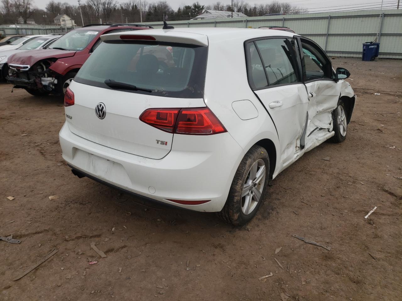 Photo 4 from auction – 2017 VOLKSWAGEN GOLF S with VIN 3VW217AU2HM013886