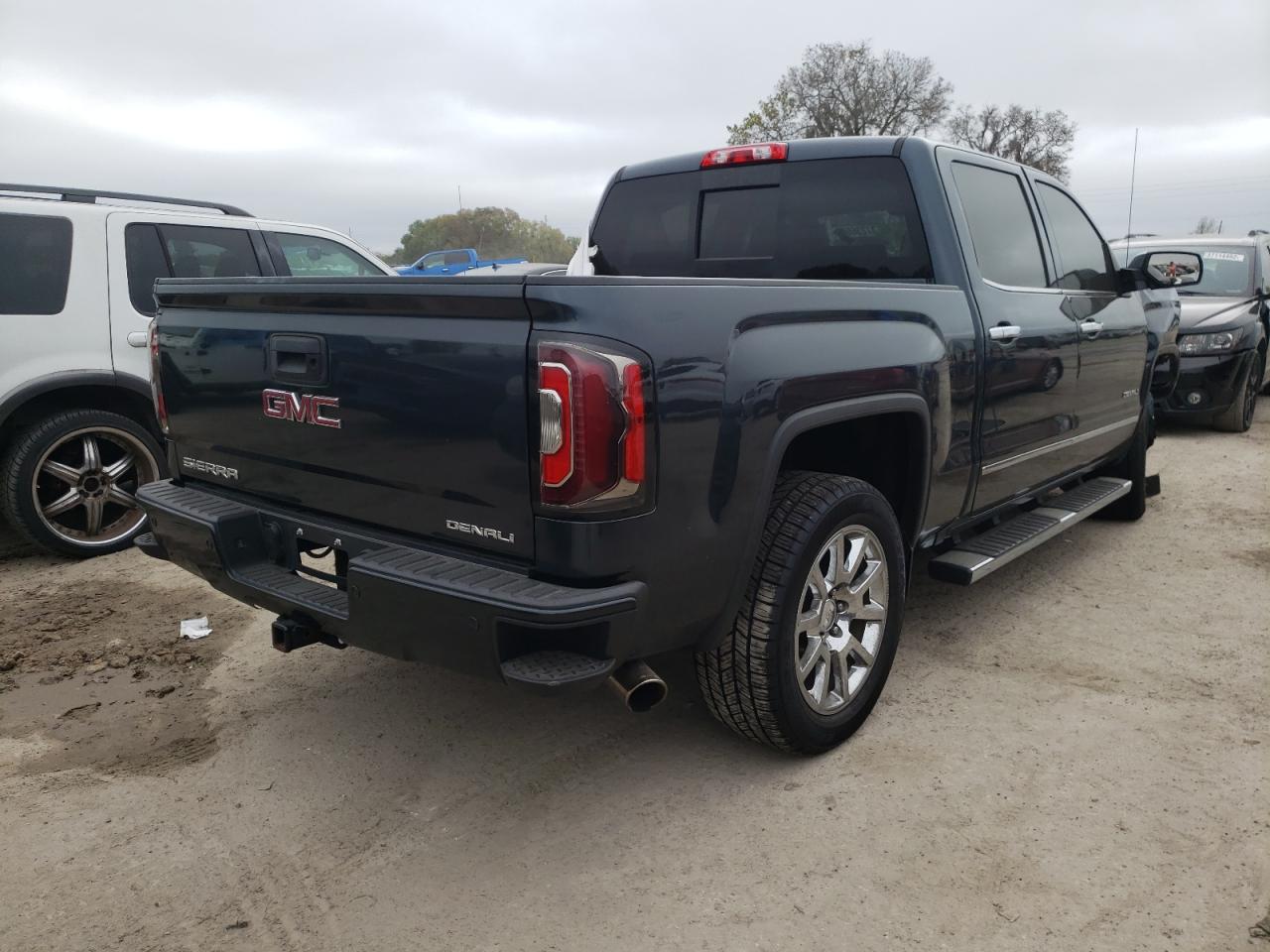 Photo 4 from auction – 2017 GMC SIERRA K15 with VIN 3GTU2PEC4HG298647
