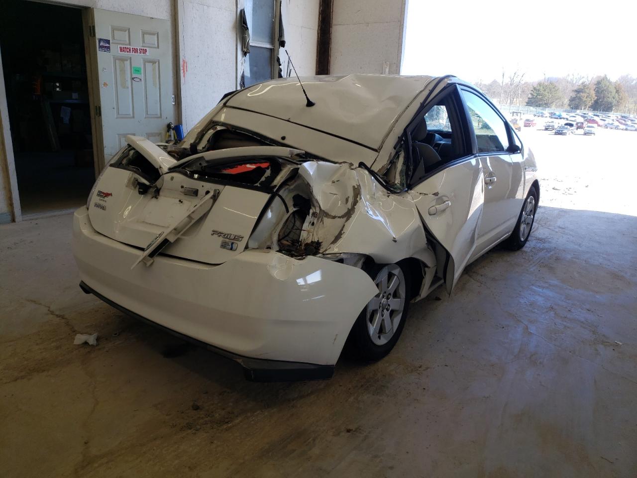 Photo 4 from auction – 2008 TOYOTA PRIUS with VIN JTDKB20U587723332