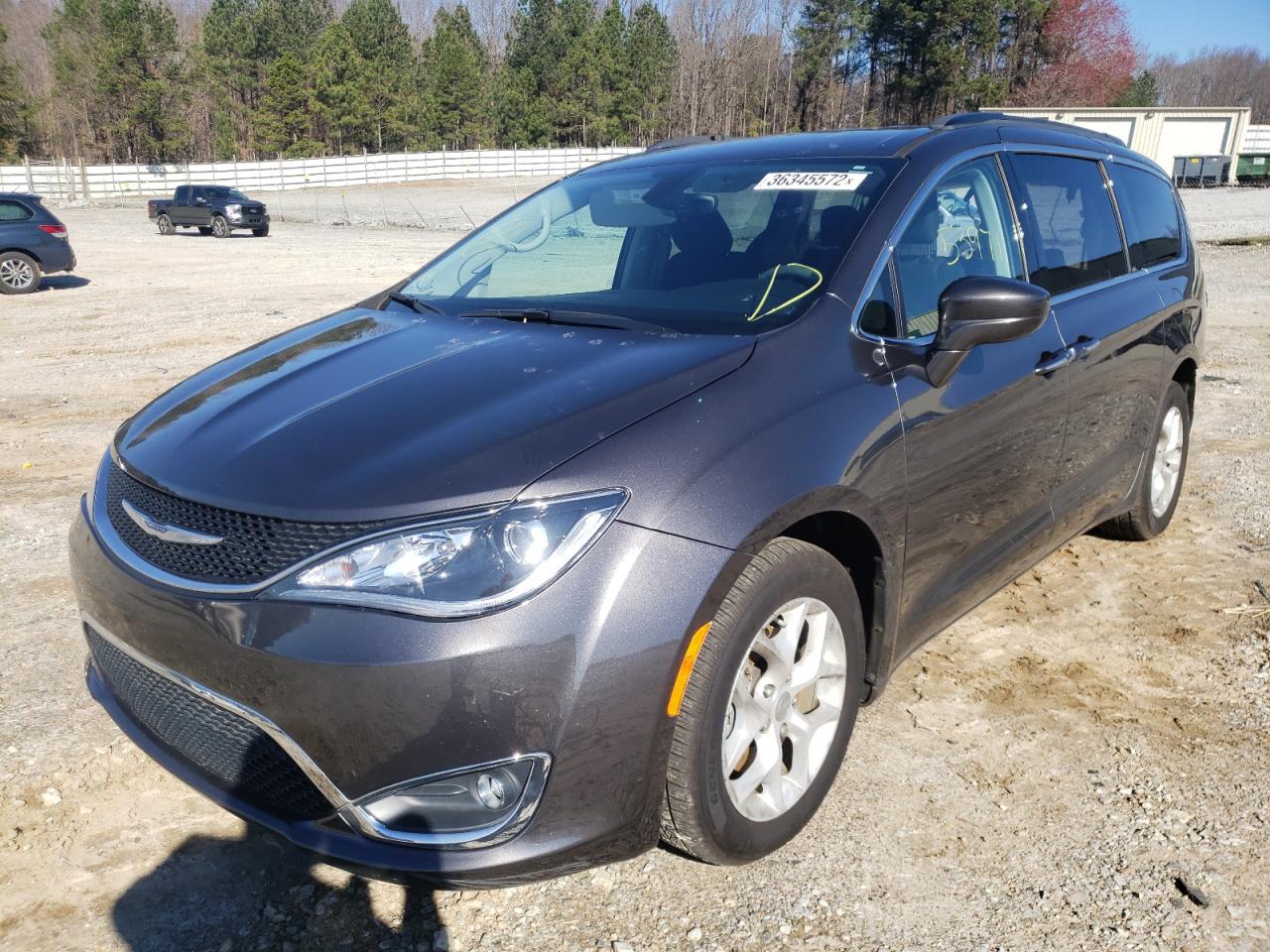 Photo 2 from auction – 2018 CHRYSLER PACIFICA T with VIN 2C4RC1FG4JR234528