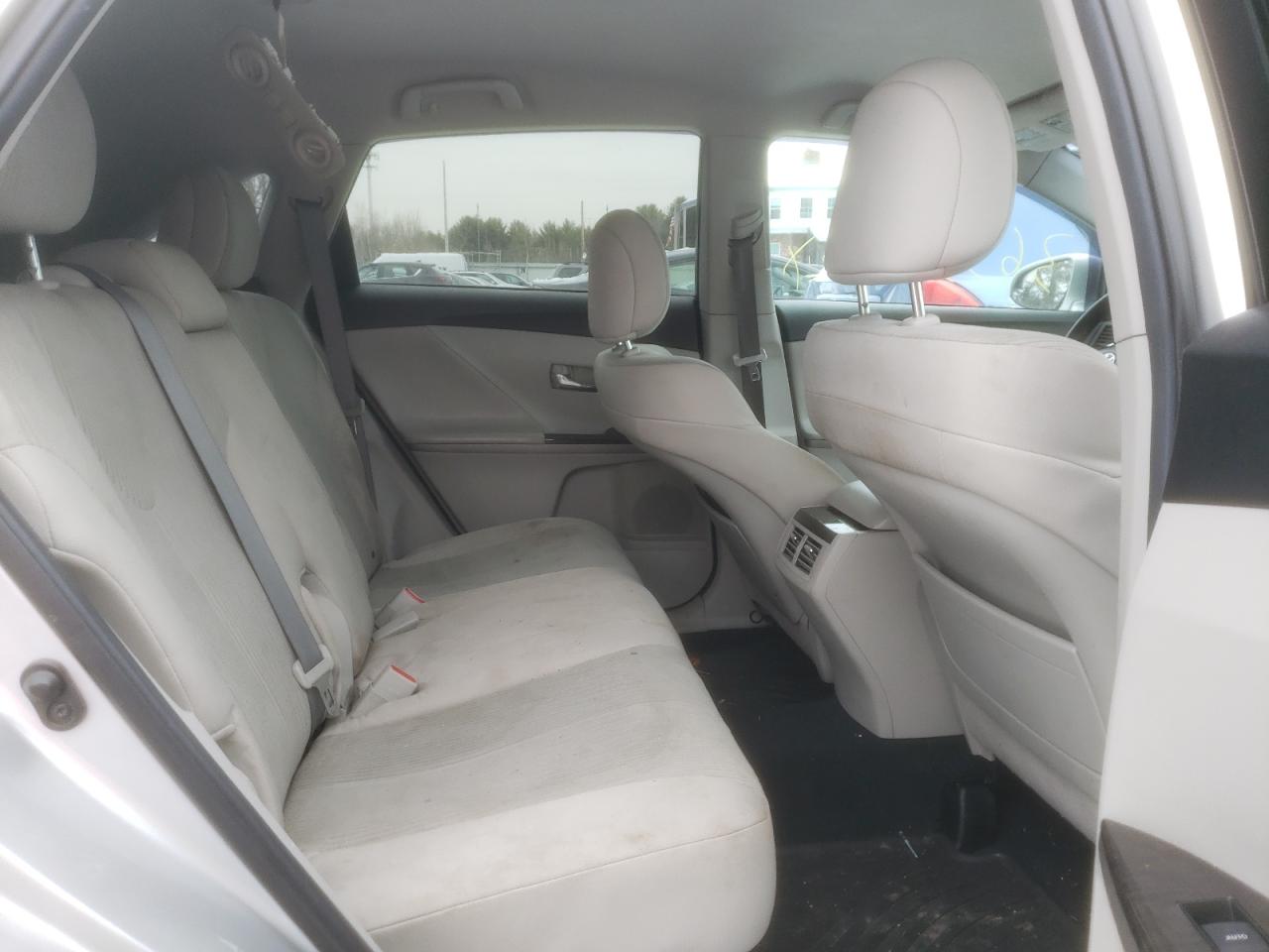 Photo 6 from auction – 2013 TOYOTA VENZA LE with VIN 4T3BA3BB1DU035055