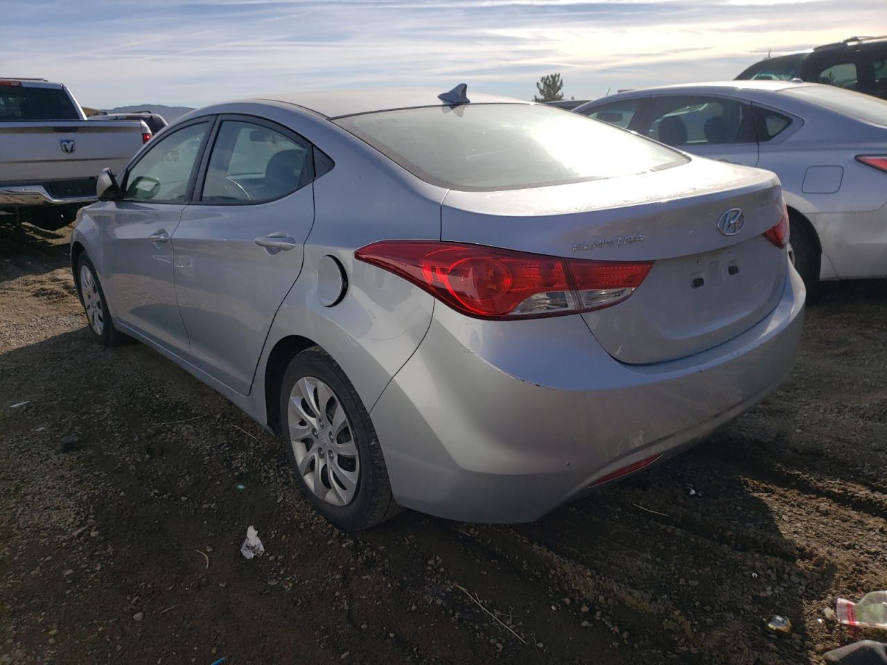 Photo 3 from auction – 2012 HYUNDAI ELANTRA GL with VIN 5NPDH4AEXCH127566