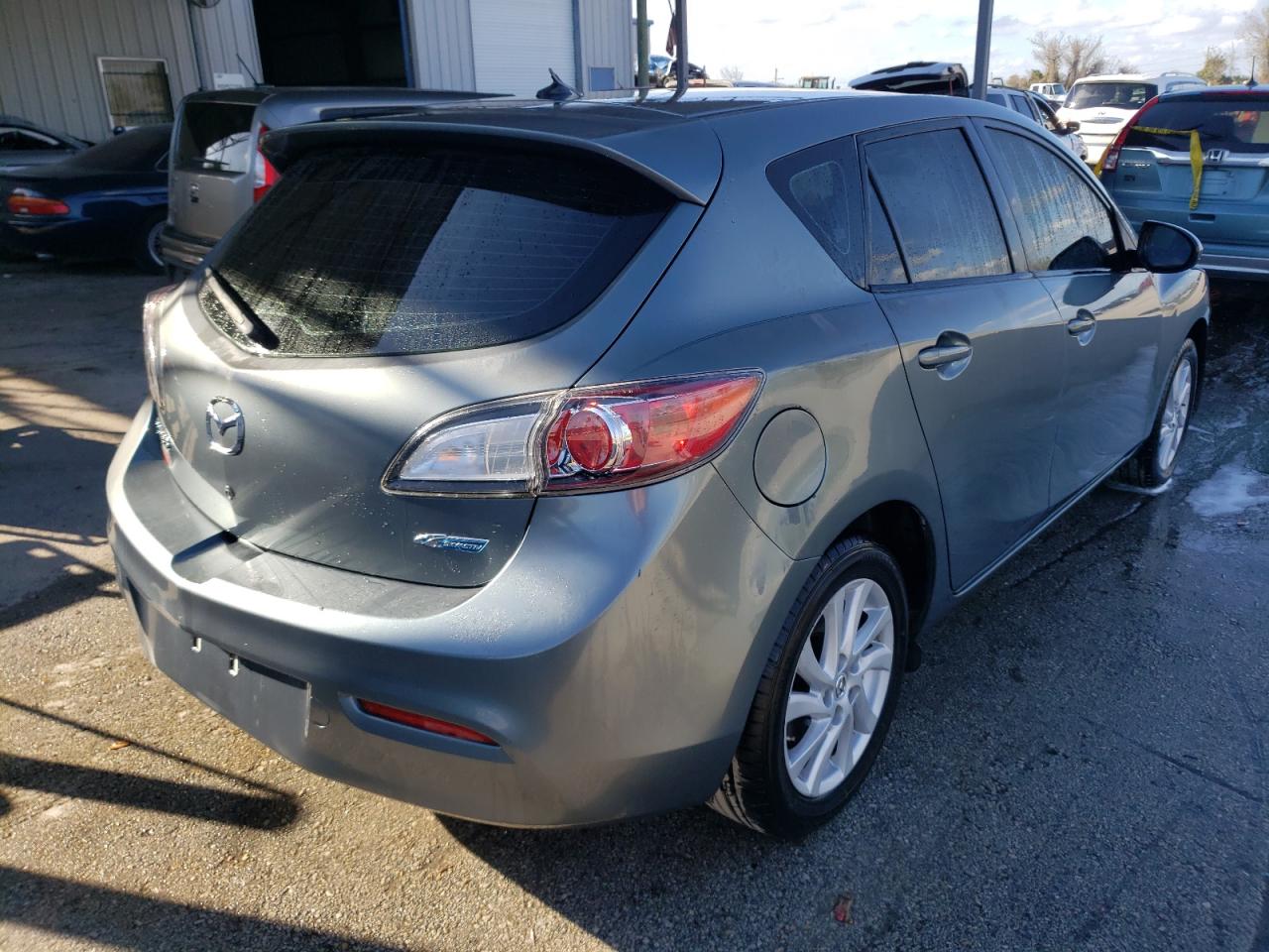 Photo 4 from auction – 2012 MAZDA 3 I with VIN JM1BL1L79C1550911