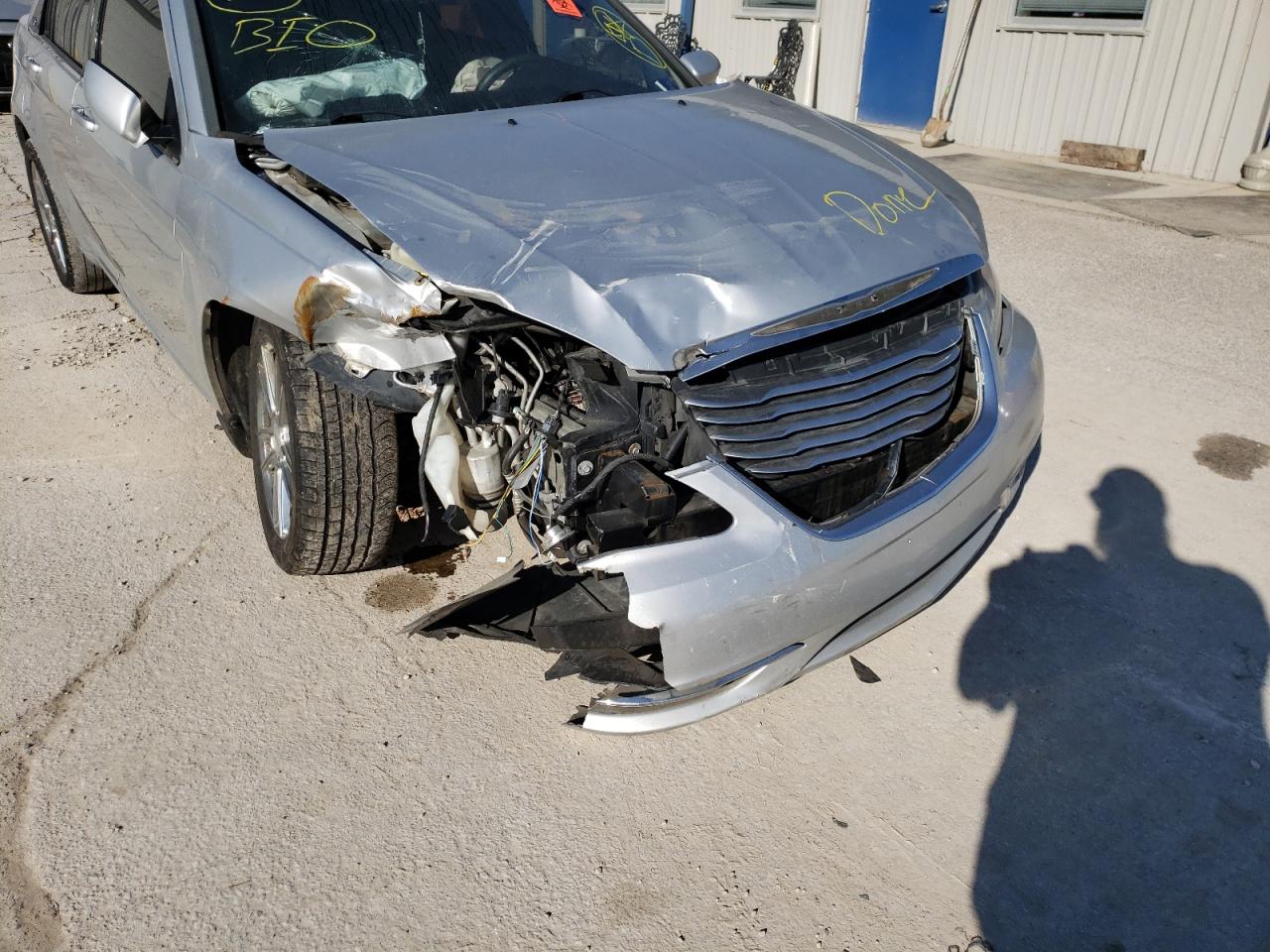 Photo 9 from auction – 2012 CHRYSLER 200 with VIN 1C3CCBAB4CN236047