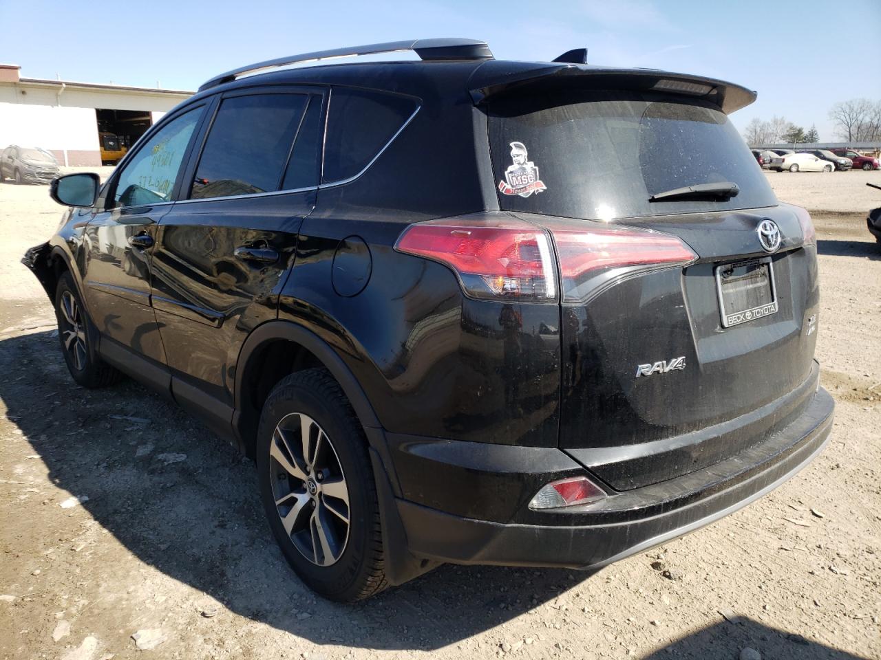 Photo 3 from auction – 2017 TOYOTA RAV4 XLE with VIN 2T3RFREV5HW664171