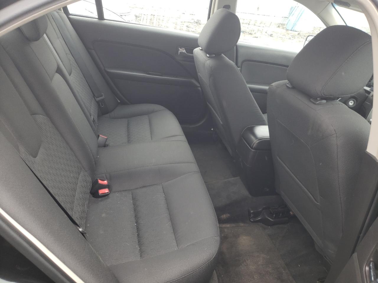 Photo 6 from auction – 2011 FORD FUSION SE with VIN 3FAHP0HA4BR125846