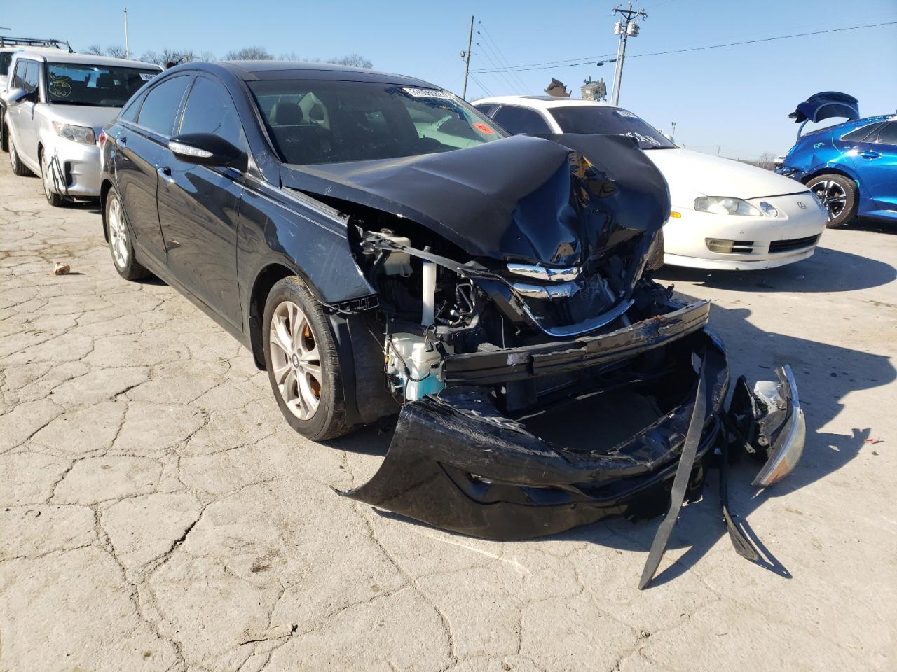 HYUNDAI SONATA SE 2013 مع رقم تعريف المركبة 5NPEC4AC7DH577176 - صورة من المزاد