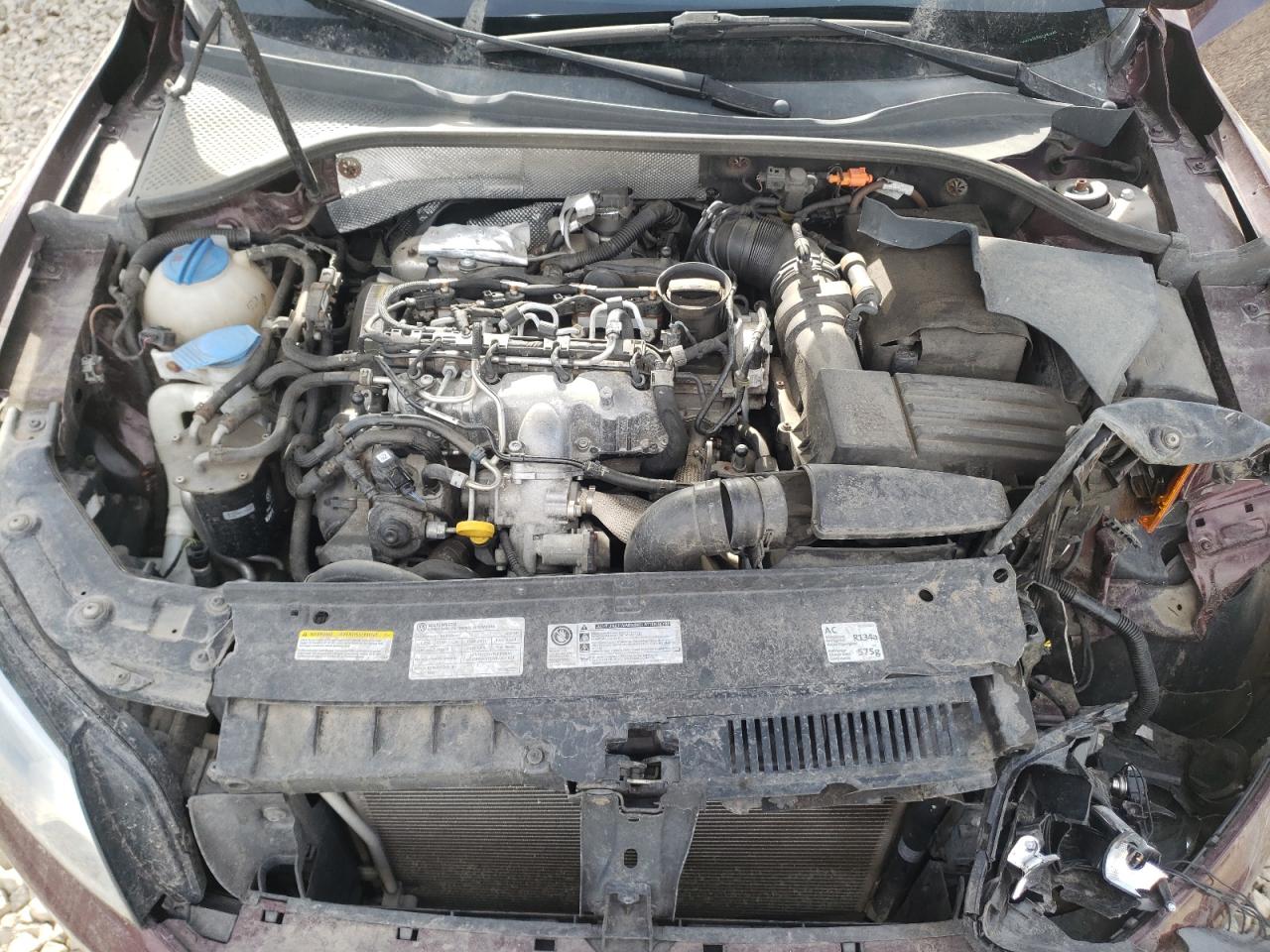 Photo 7 from auction – 2014 VOLKSWAGEN PASSAT SEL with VIN 1VWCN7A34EC087940