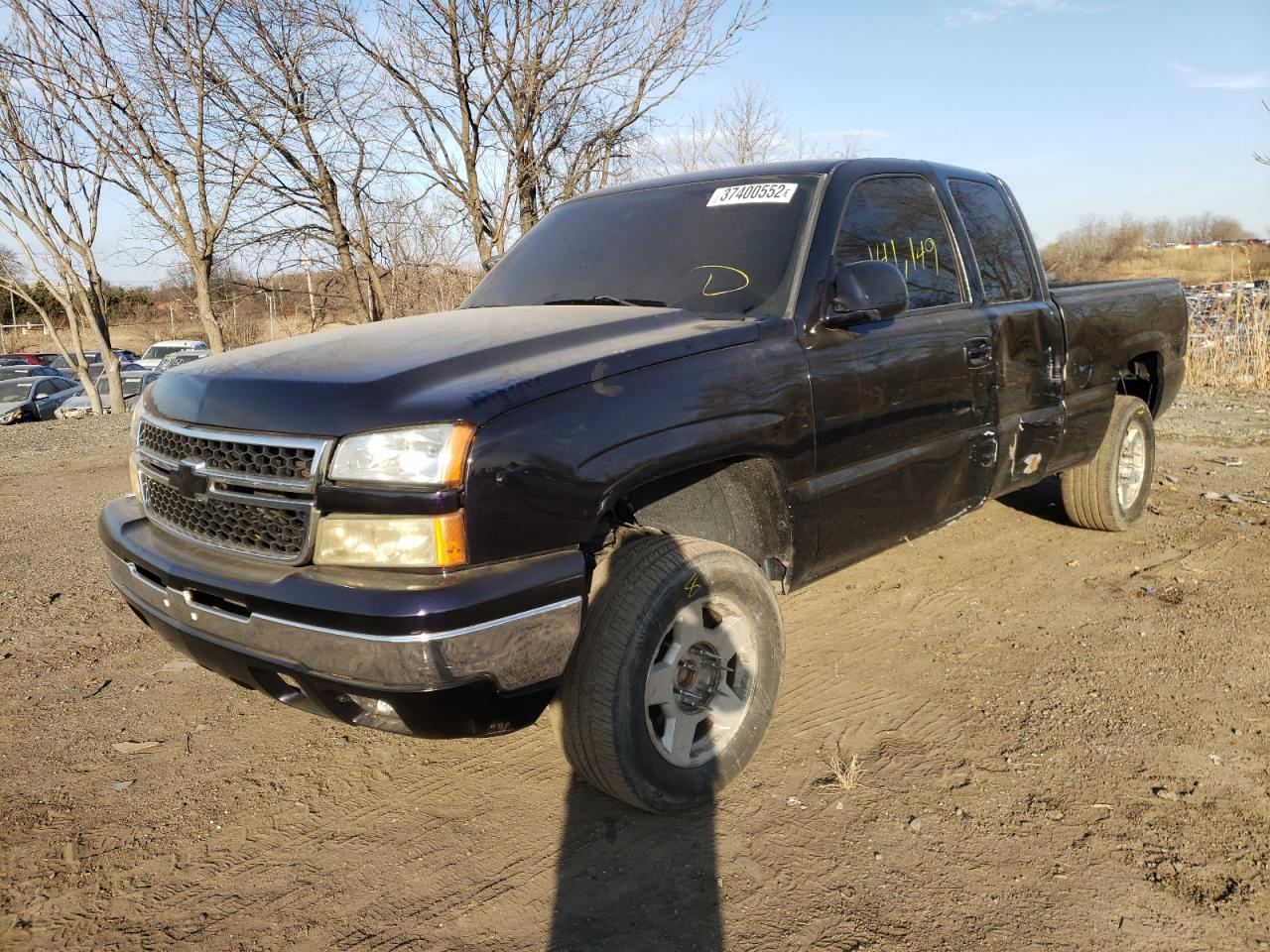 Photo 2 from auction – 2005 CHEVROLET SILVERADO with VIN 1GCEC19Z65Z154316