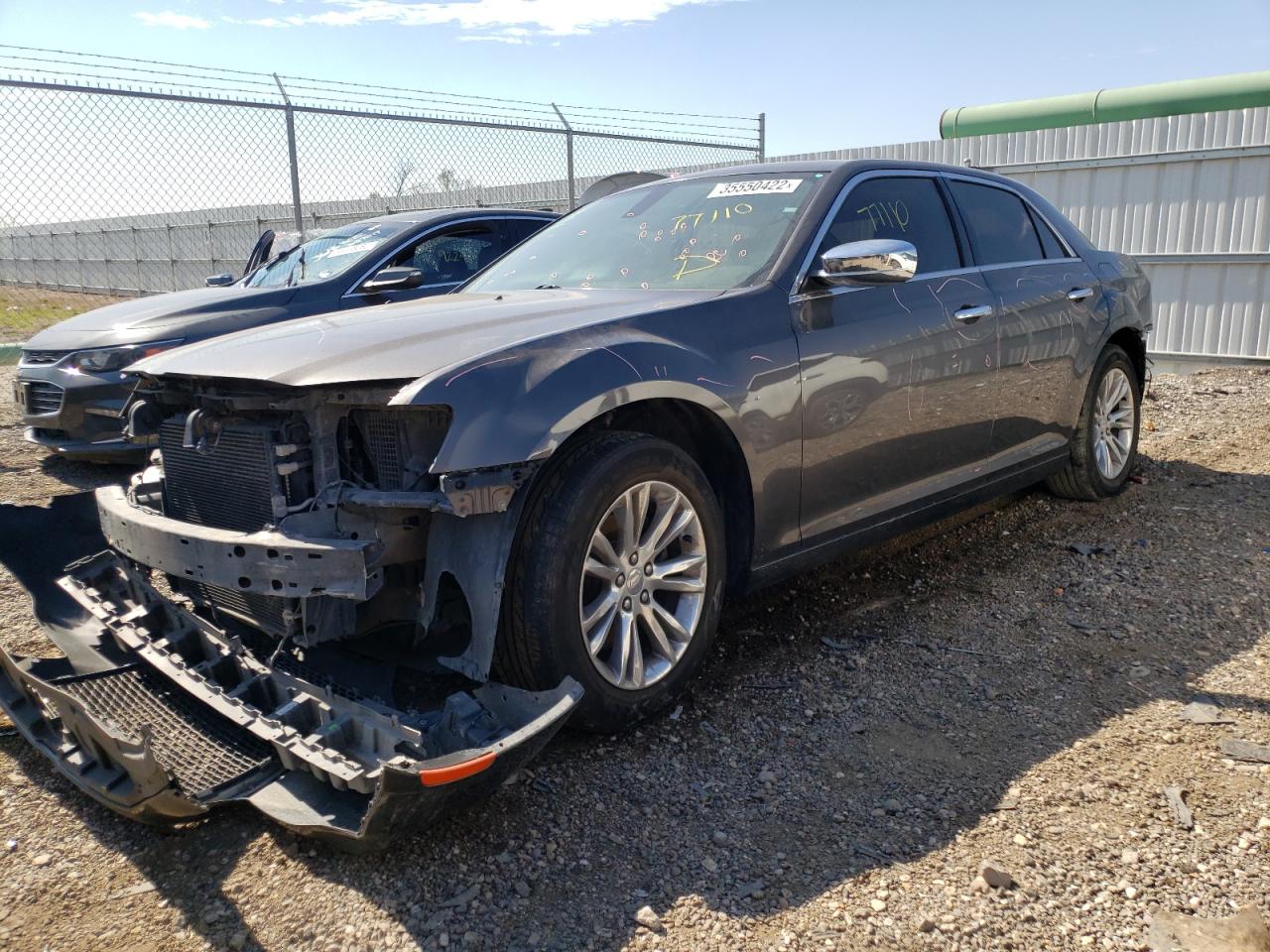 Photo 2 from auction – 2017 CHRYSLER 300C with VIN 2C3CCAEG6HH559984