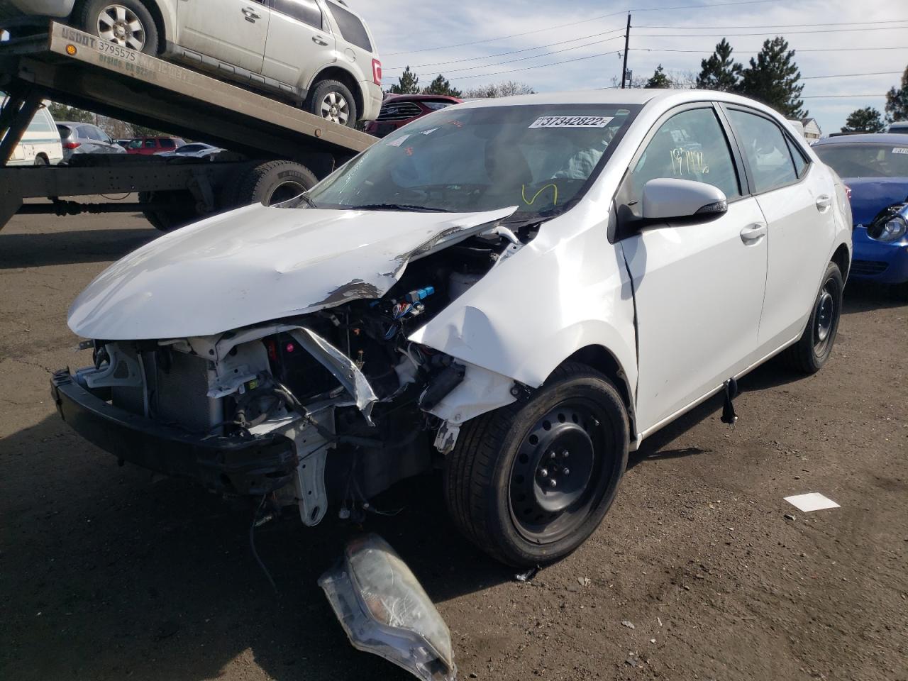 Photo 2 from auction – 2015 TOYOTA COROLLA L with VIN 5YFBURHE9FP317940