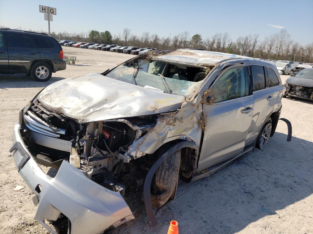 Photo 9 from auction – 2016 TOYOTA HIGHLANDER with VIN 5TDZKRFH5GS168968