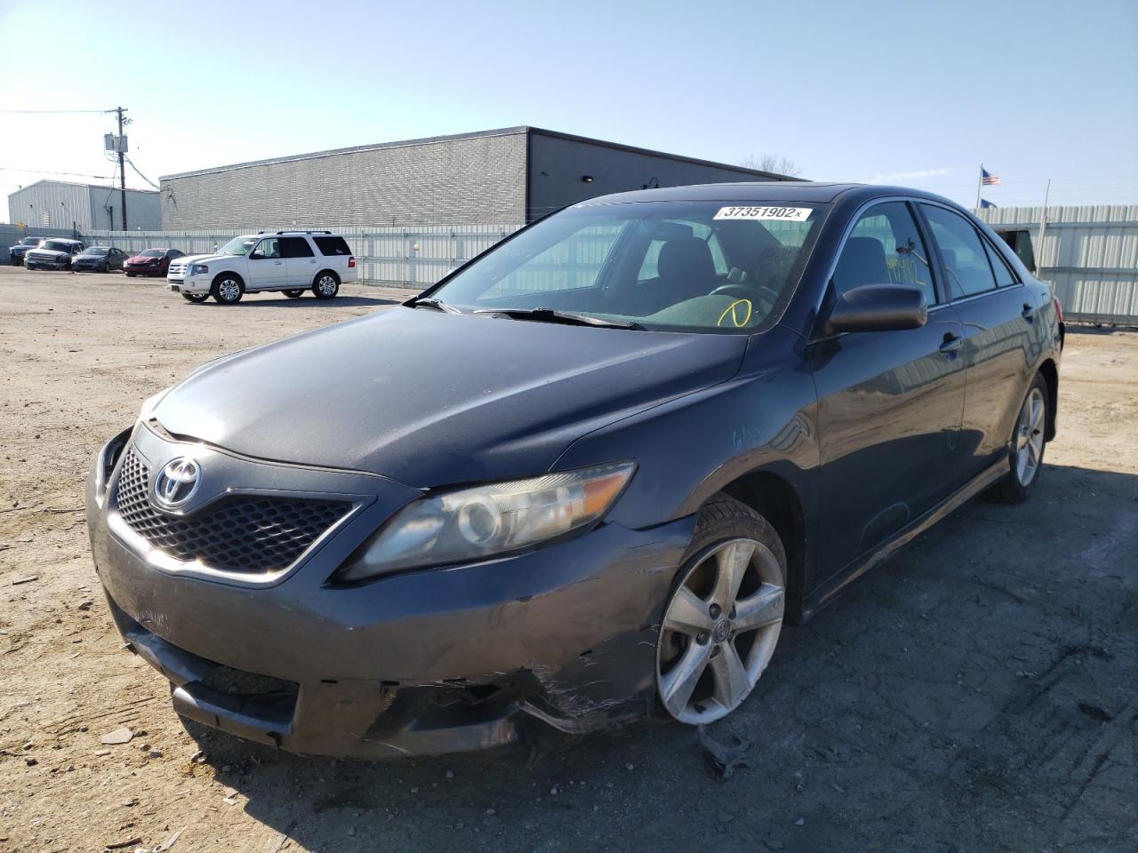 Photo 2 from auction – 2011 TOYOTA CAMRY BASE with VIN 4T1BF3EKXBU219235