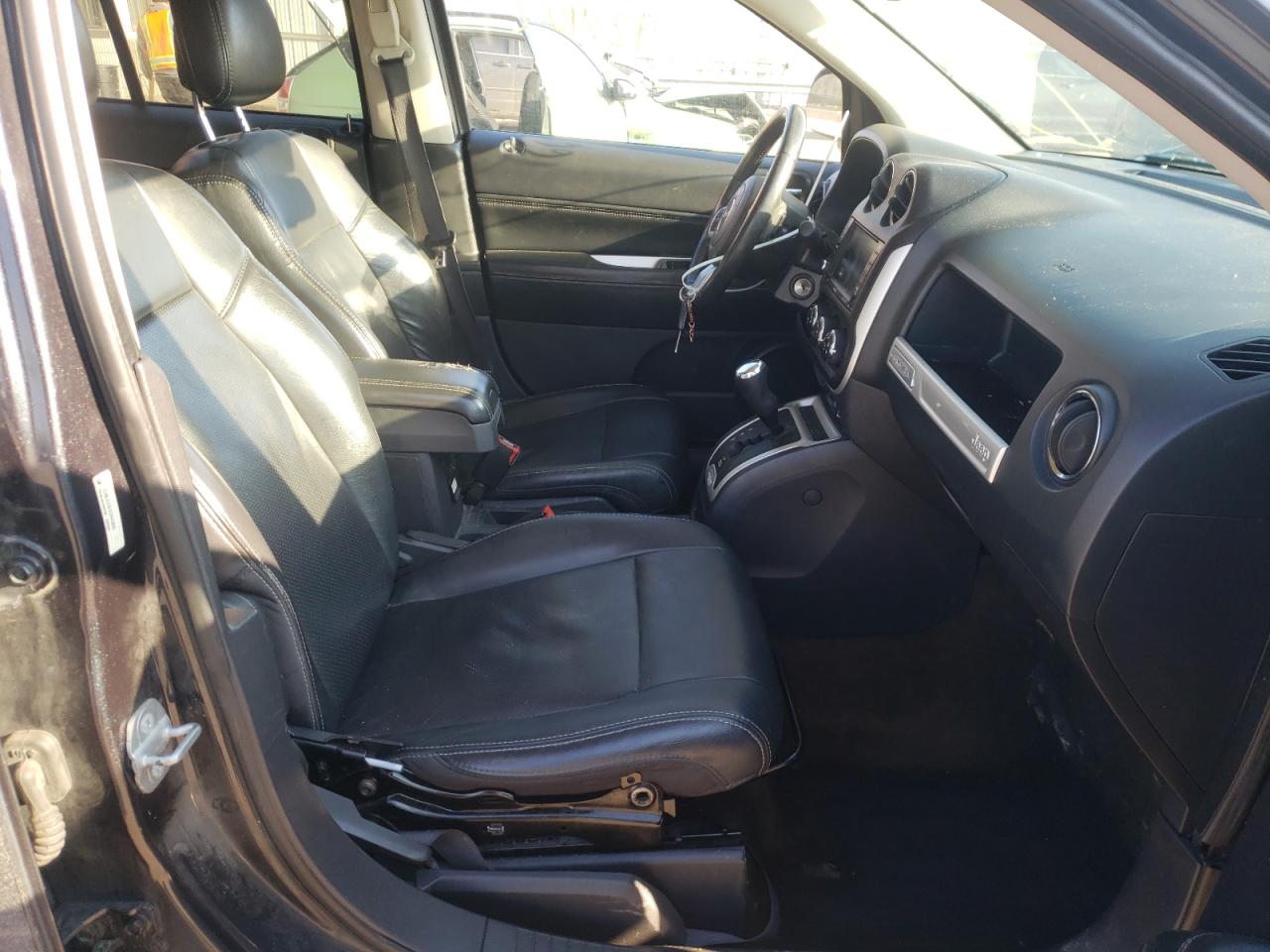 Photo 5 from auction – 2014 JEEP COMPASS LI with VIN 1C4NJCCB7ED843890