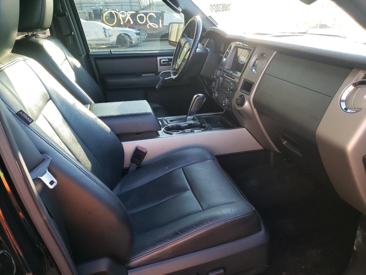 Фото 5 с аукциона – 2016 FORD EXPEDITION с VIN 1FMJK2AT0GEF20372