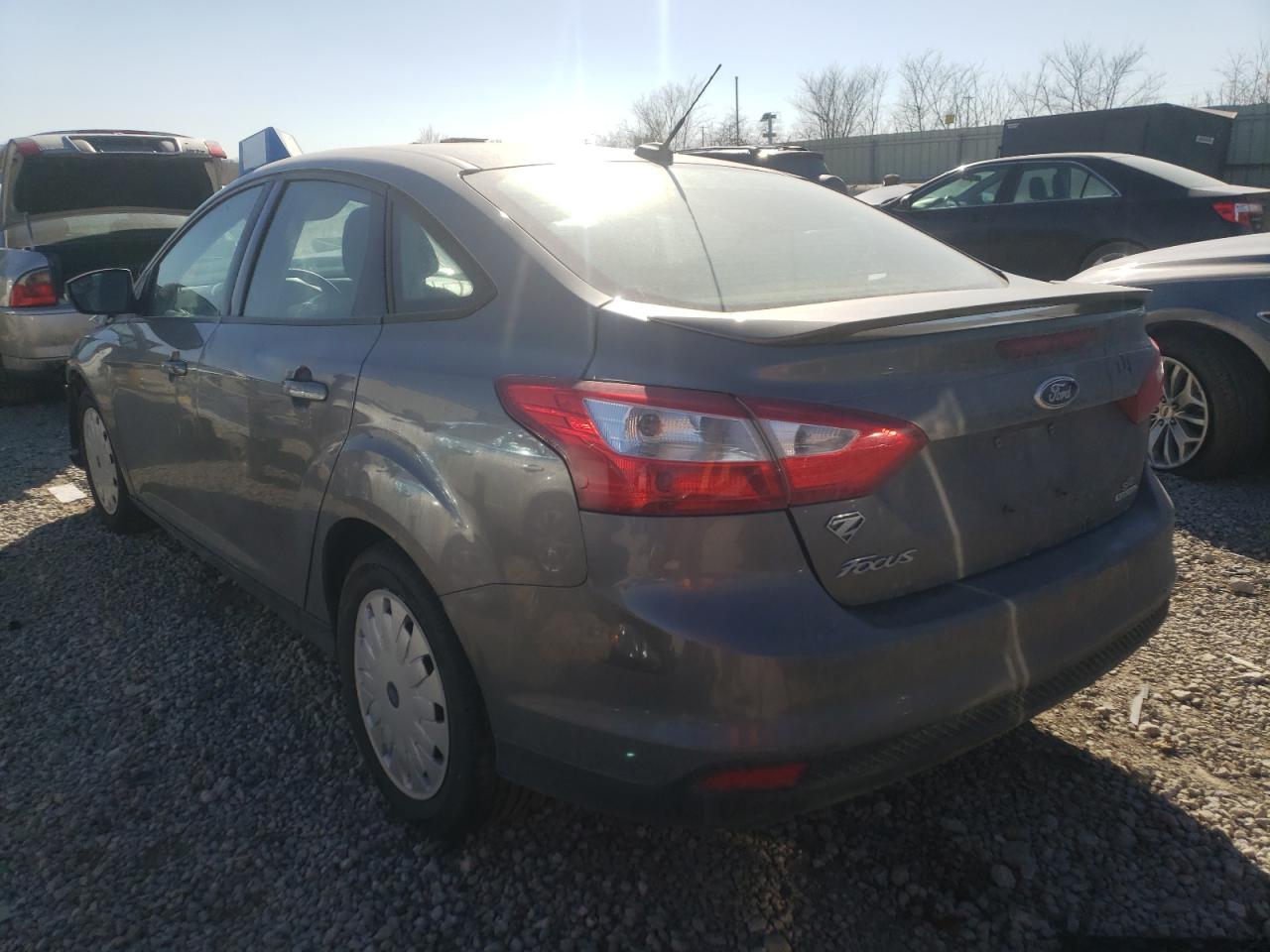 Photo 3 from auction – 2014 FORD FOCUS SE with VIN 1FADP3F20EL453232