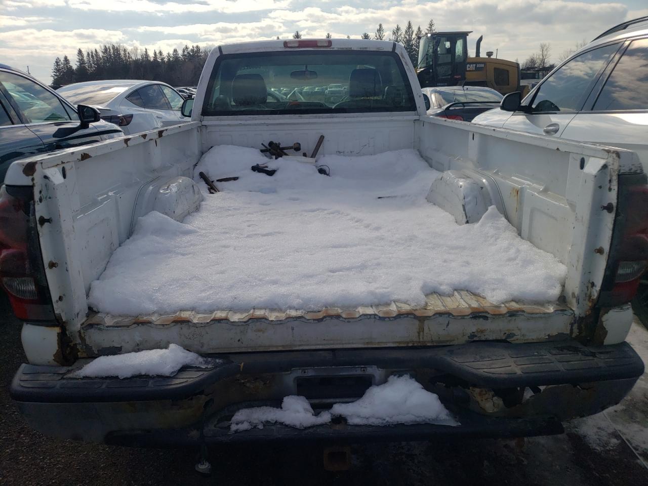 Photo 6 from auction – 2004 CHEVROLET SILVERADO with VIN 1GCEC14X74Z272394
