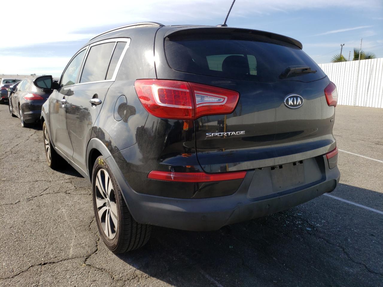 Photo 3 from auction – 2011 KIA SPORTAGE E with VIN KNDPC3A28B7065003