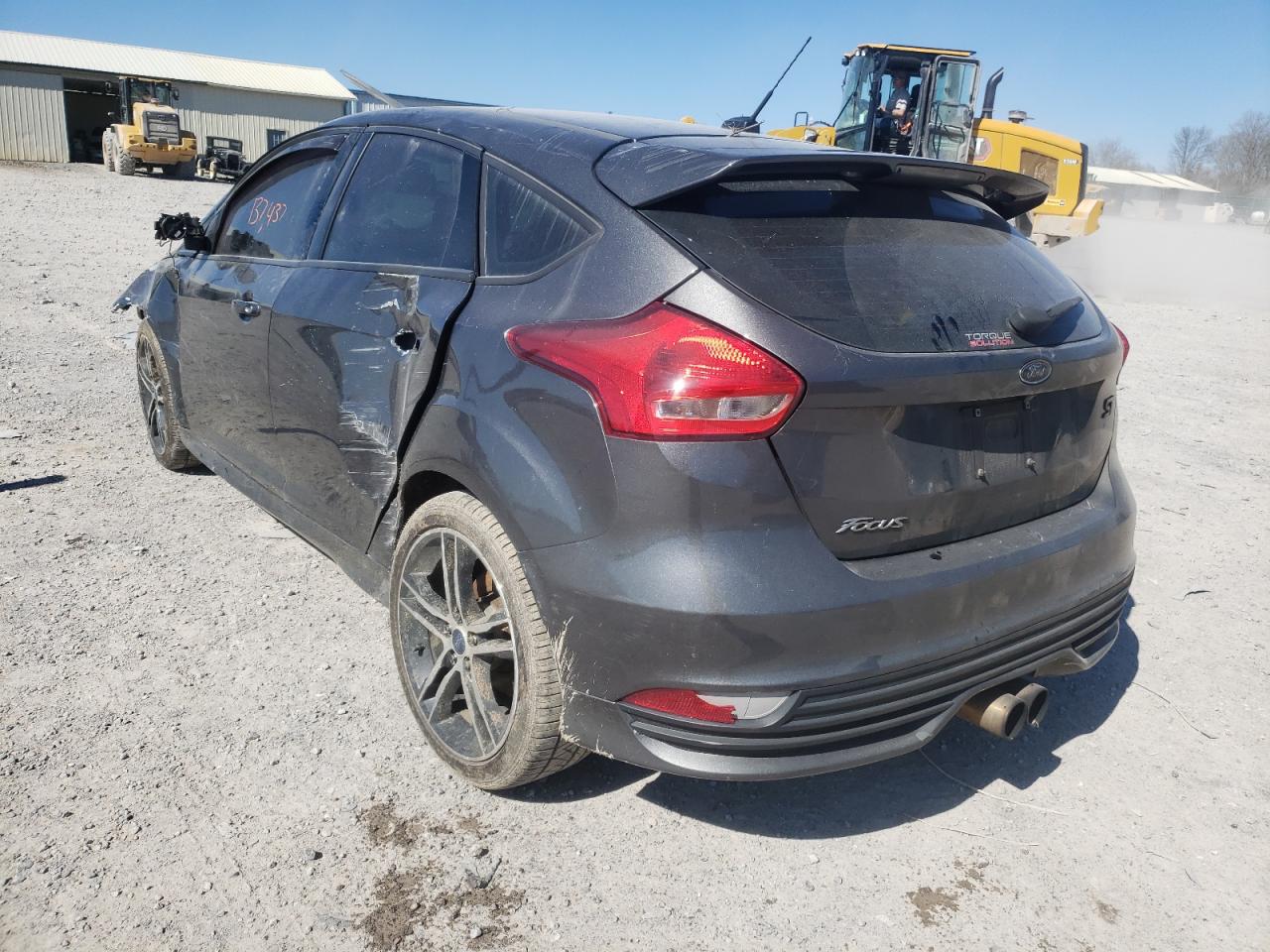 Photo 3 from auction – 2017 FORD FOCUS ST with VIN 1FADP3L97HL282498