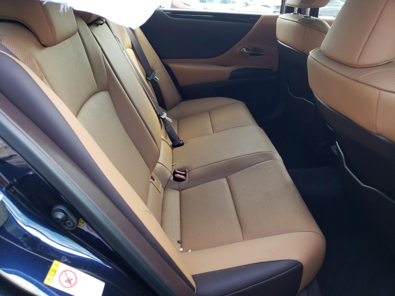 Photo 6 from auction – 2019 LEXUS ES 350 with VIN JTHBZ1B11K2001688