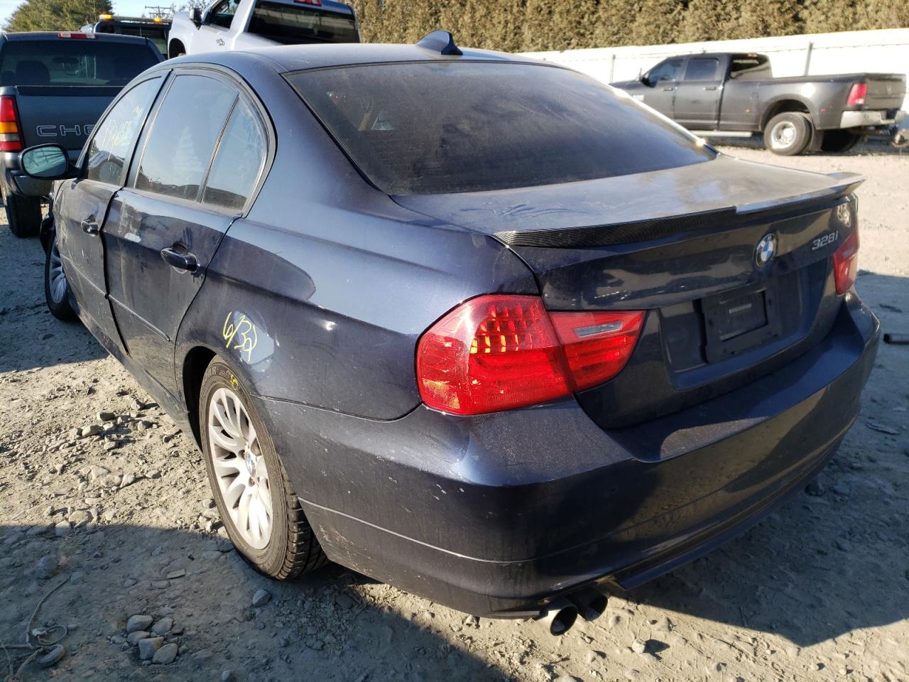 Photo 3 from auction – 2009 BMW 328 with VIN WBAPK53549A509526