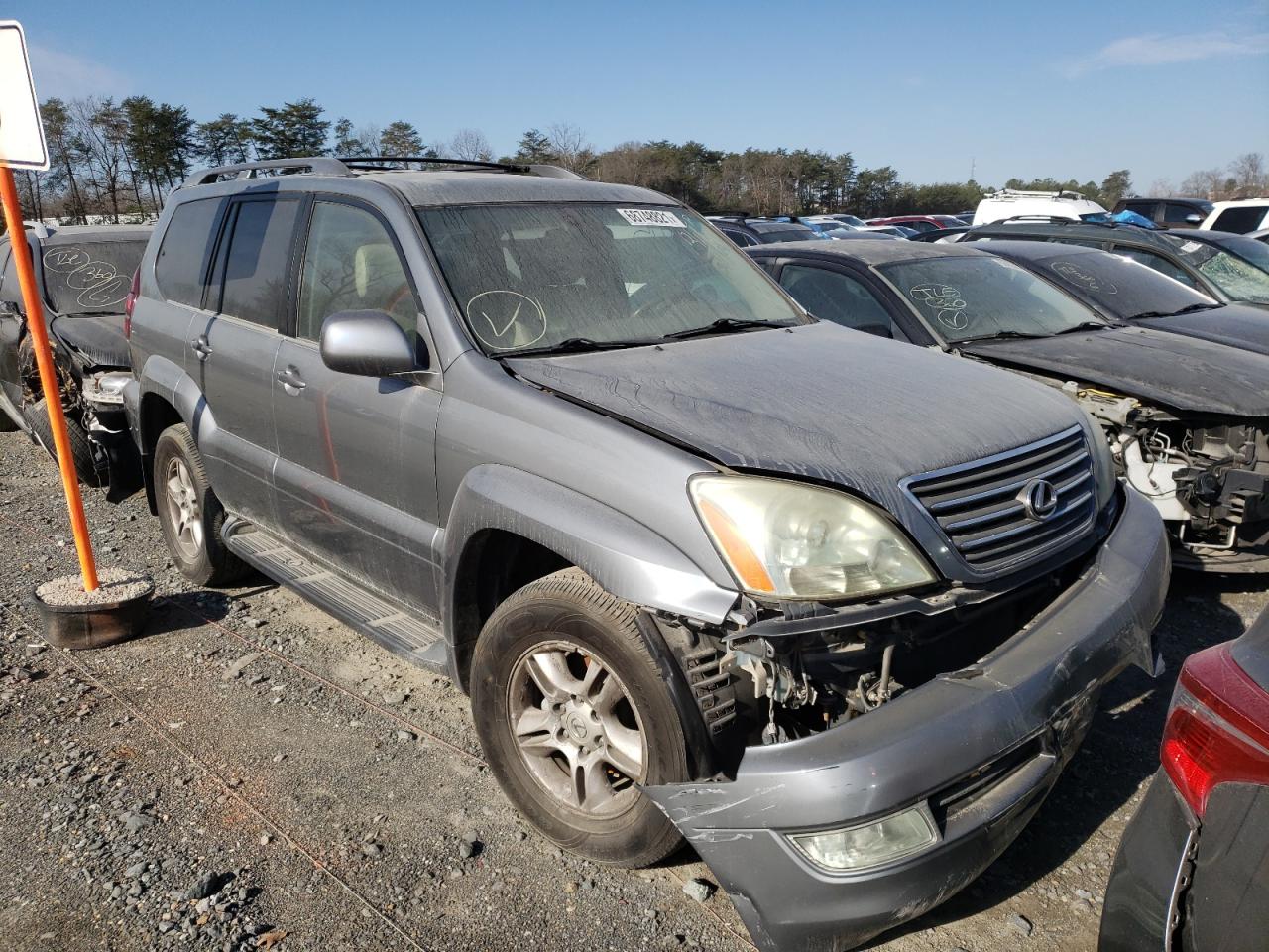 LEXUS GX 470 2004 with VIN JTJBT20X040037111 - Photo from auction