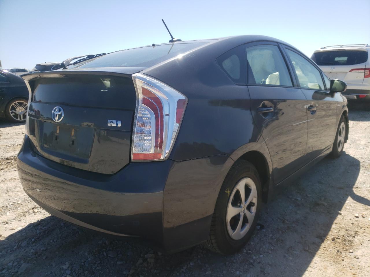 Photo 4 from auction – 2015 TOYOTA PRIUS with VIN JTDKN3DU5F1994334