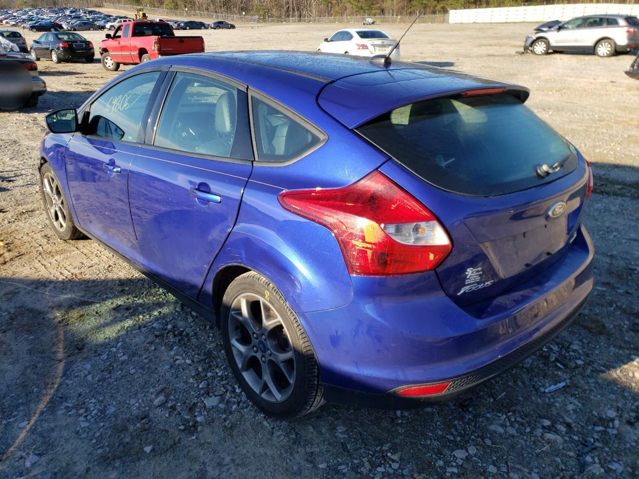 Zdjęcie 3 z aukcji – 2014 FORD FOCUS SE z VIN 1FADP3K26EL409080