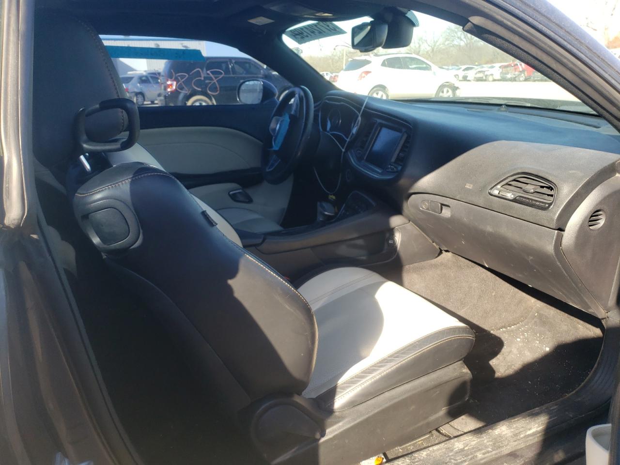 Photo 5 from auction – 2015 DODGE CHALLENGER with VIN 2C3CDZBG7FH774397