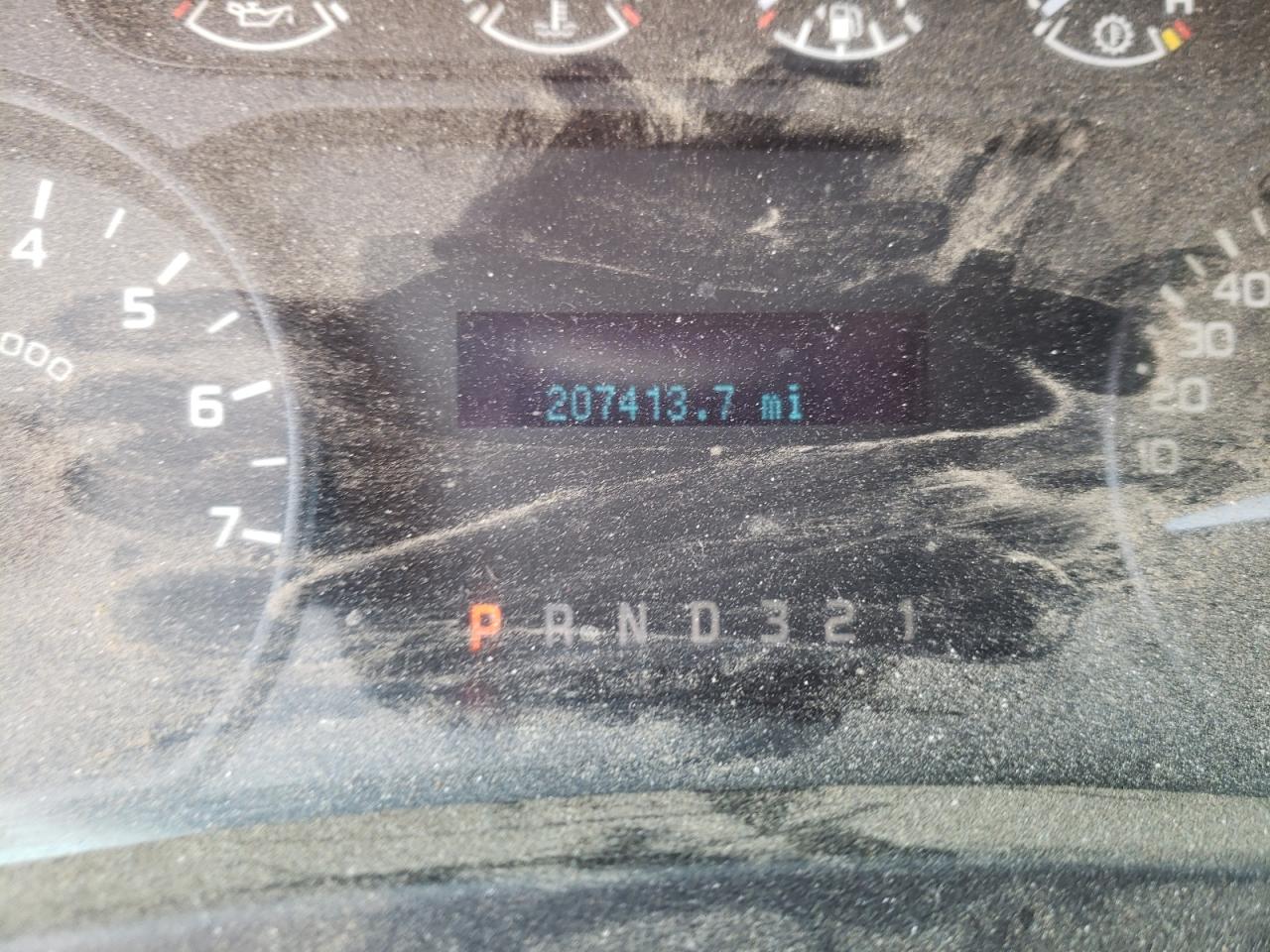 Photo 8 from auction – 2011 FORD F150 with VIN 1FTMF1EF1BFA98765