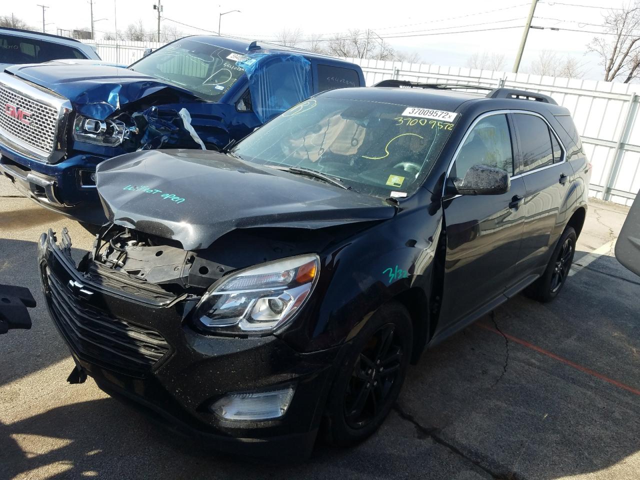 Photo 2 from auction – 2017 CHEVROLET EQUINOX LT with VIN 2GNFLFEK6H6272772