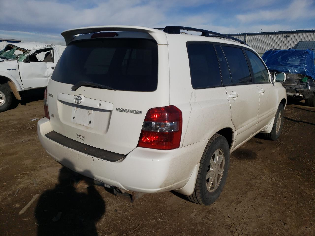 Photo 4 from auction – 2005 TOYOTA HIGHLANDER with VIN JTEDP21A950063410