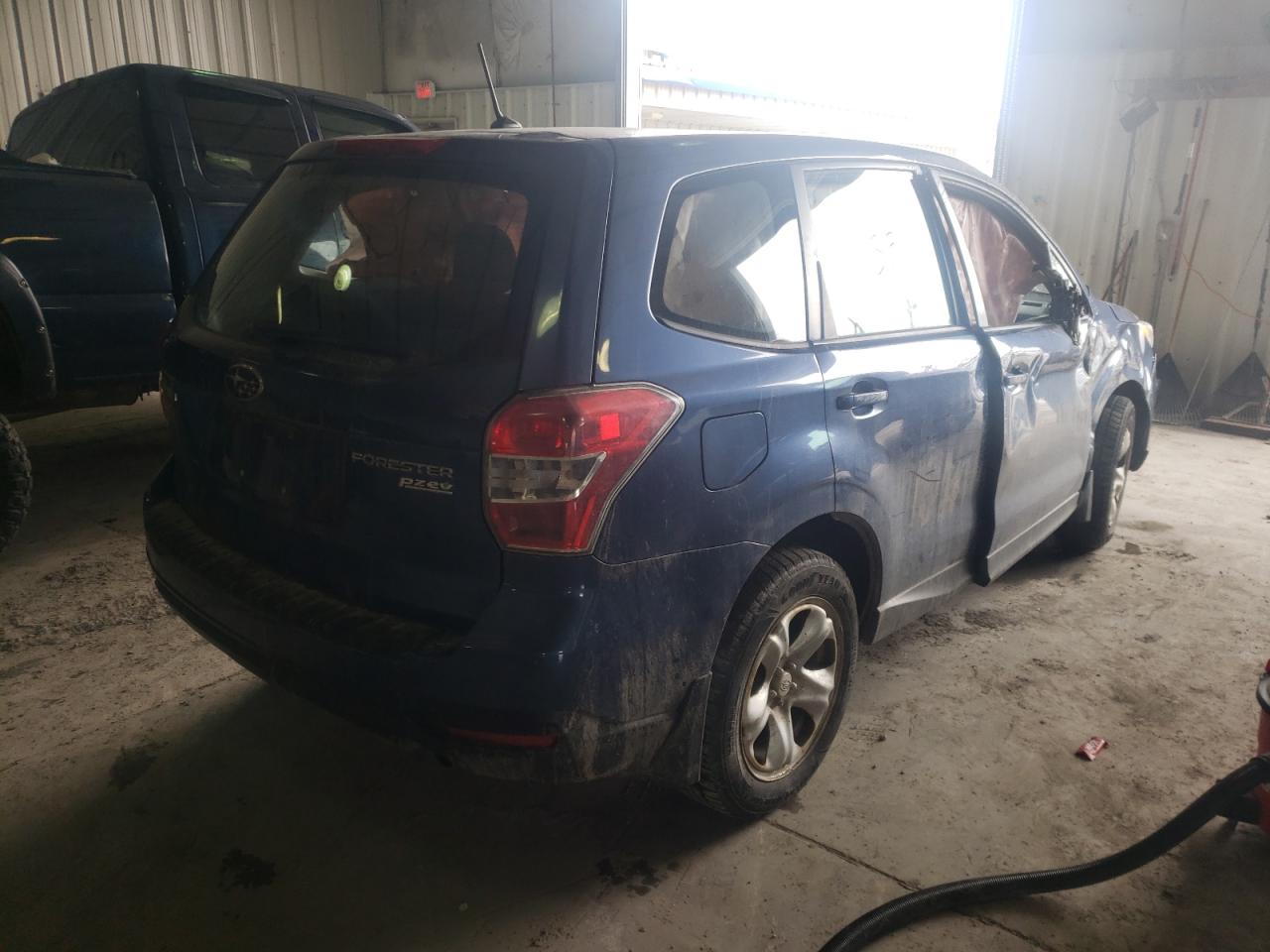 Photo 4 from auction – 2014 SUBARU FORESTER 2 with VIN JF2SJAAC5EH492152