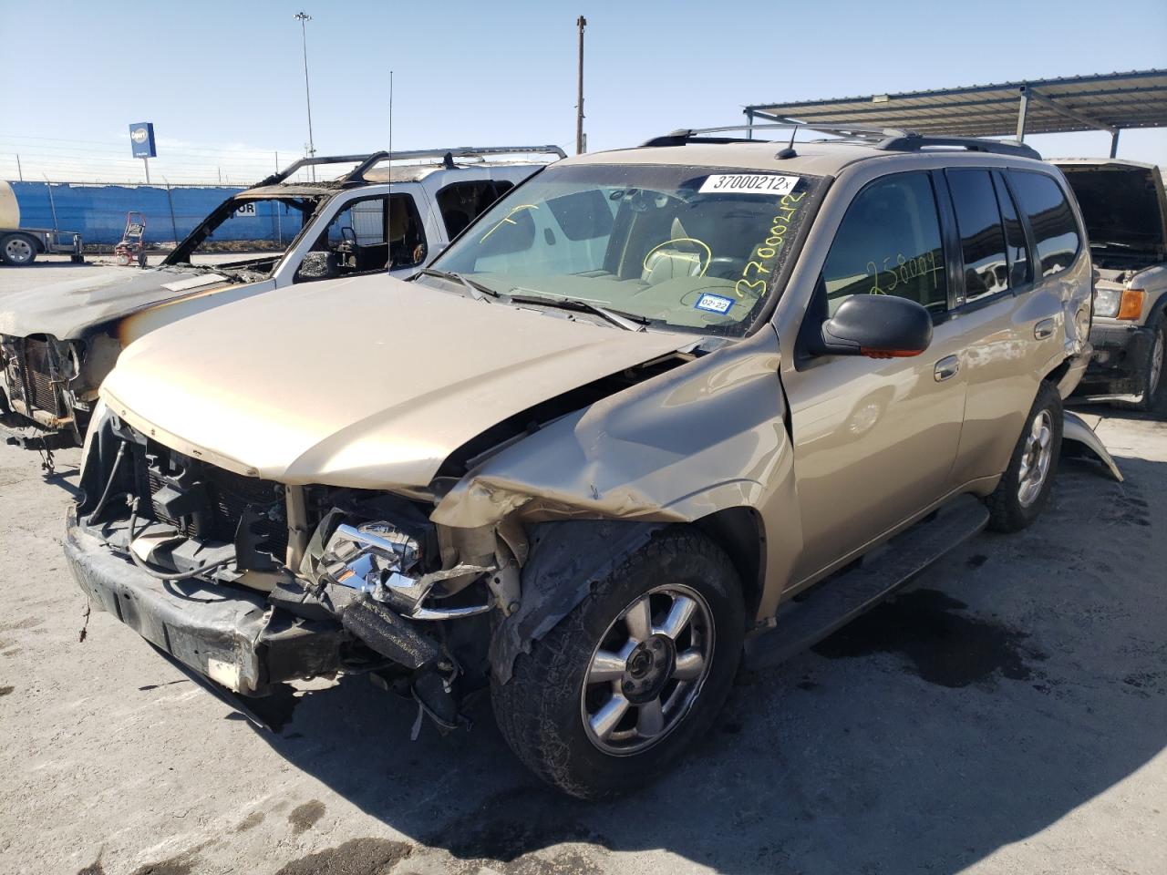 Photo 2 from auction – 2004 GMC ENVOY with VIN 1GKDT13SX42238027
