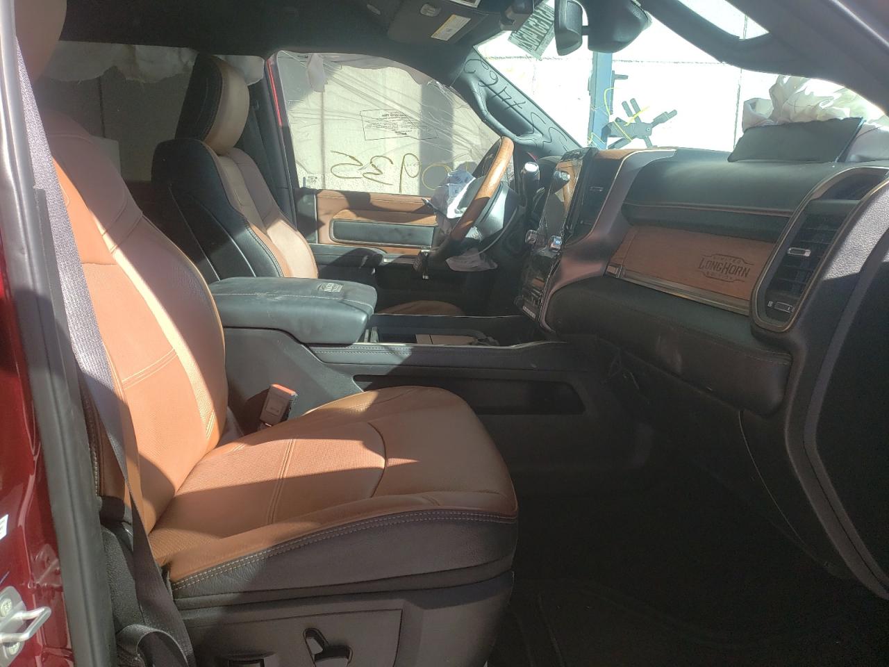 Photo 5 from auction – 2021 RAM 2500 LONGH with VIN 3C6UR5GL0MG545533