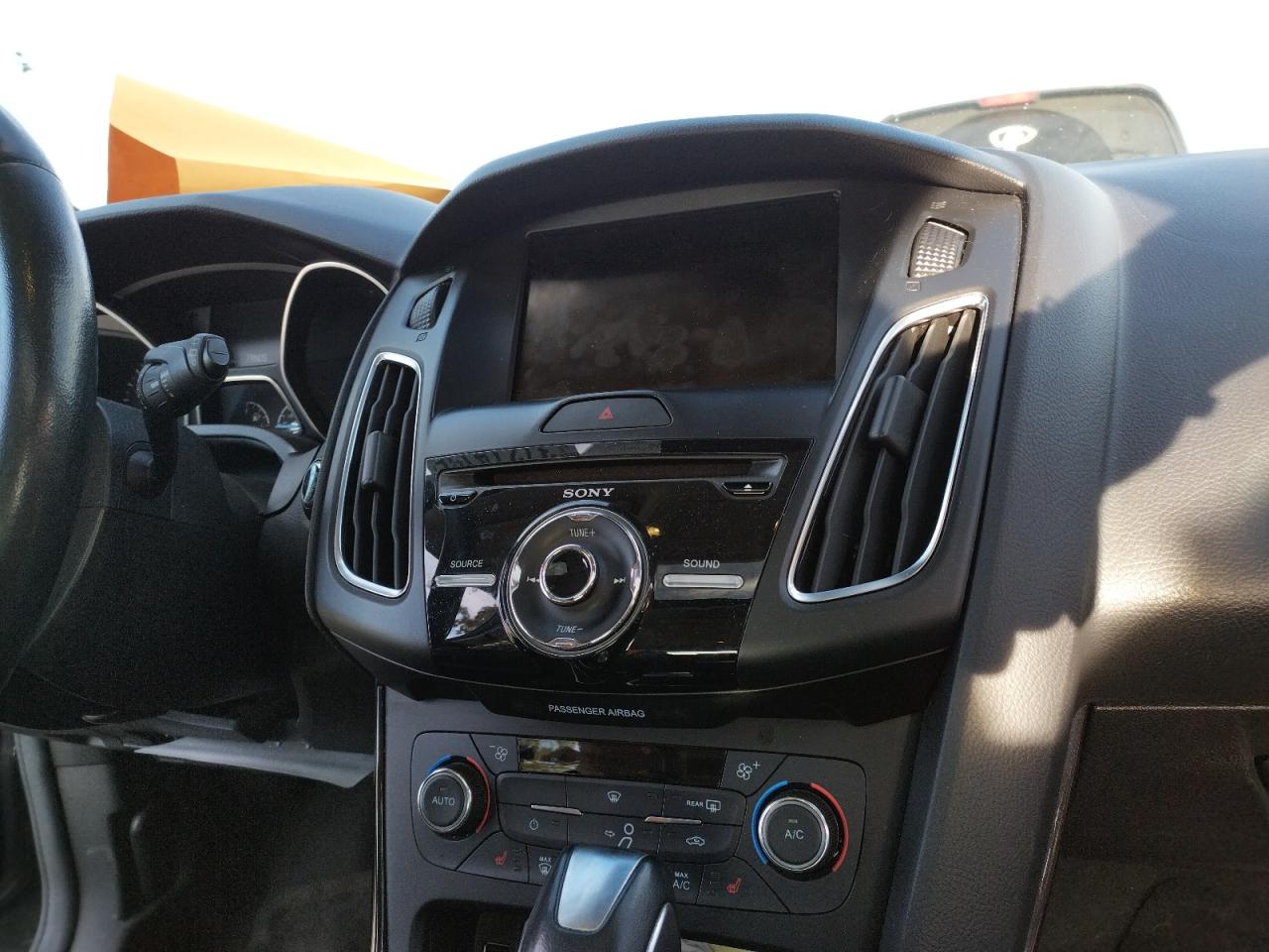 Photo 9 from auction – 2015 FORD FOCUS TITA with VIN 1FADP3N2XFL306760