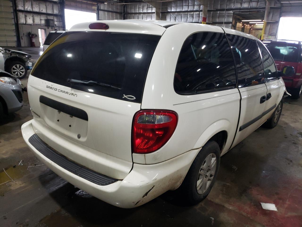 Photo 4 from auction – 2005 DODGE GRAND CARA with VIN 1D4GP24E85B304753