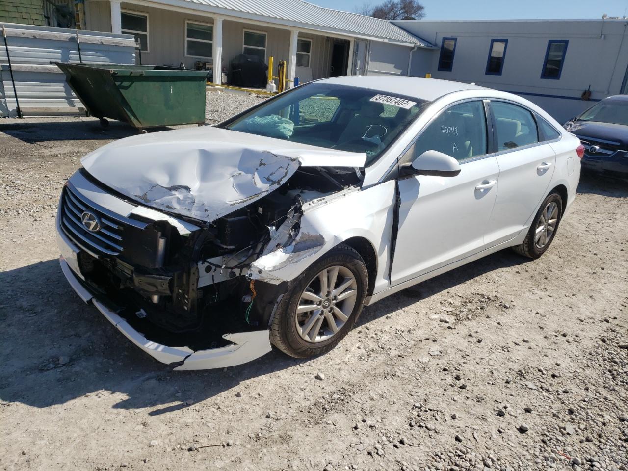 Photo 2 from auction – 2016 HYUNDAI SONATA SE with VIN 5NPE24AF3GH382466