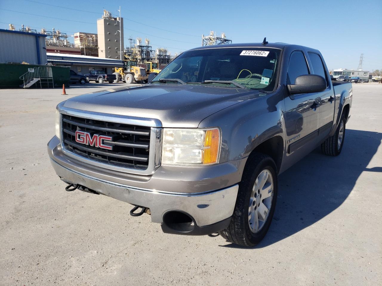 Zdjęcie 2 z aukcji – 2007 GMC NEW SIERRA z VIN 3GTEC13077G520202