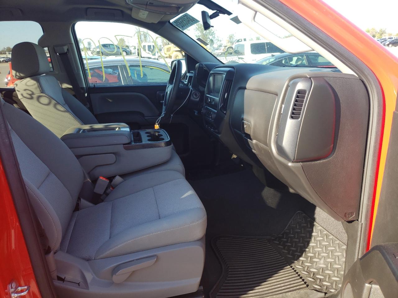 Photo 5 from auction – 2019 CHEVROLET SILVERADO with VIN 2GCRCMEC0K1233926