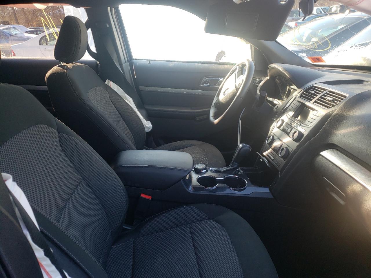 Photo 5 from auction – 2018 FORD EXPLORER X with VIN 1FM5K8D85JGC59652