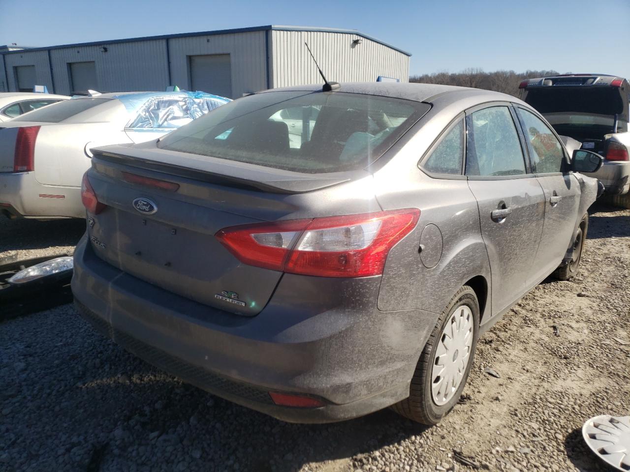 Photo 4 from auction – 2014 FORD FOCUS SE with VIN 1FADP3F20EL453232
