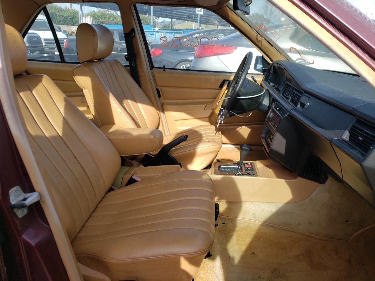 Photo 5 from auction – 1985 MERCEDES-BENZ 190 E 2.3 with VIN WDBDA24C6FF091794