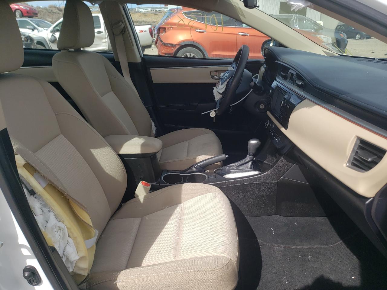 Photo 5 from auction – 2015 TOYOTA COROLLA L with VIN 5YFBURHE2FP299832
