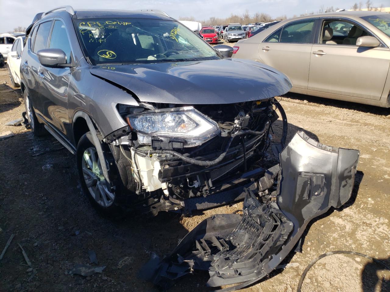 NISSAN ROGUE S 2018 with VIN KNMAT2MT6JP574199 - Photo from auction