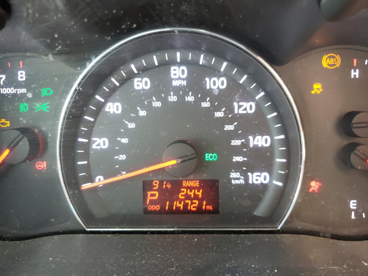 Photo 8 from auction – 2014 KIA SORENTO LX with VIN 5XYKT3A68EG441817